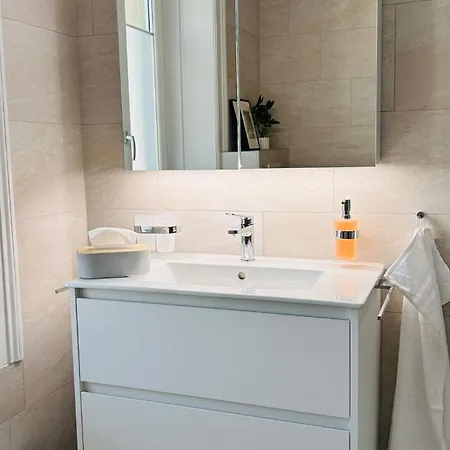 120sqm Duplex With Ac Free Parking Family & Business Apartment