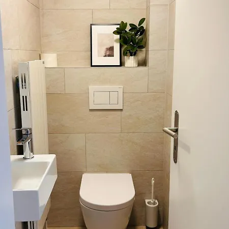 Apartment 120sqm Duplex With Ac Free Parking Family & Business *