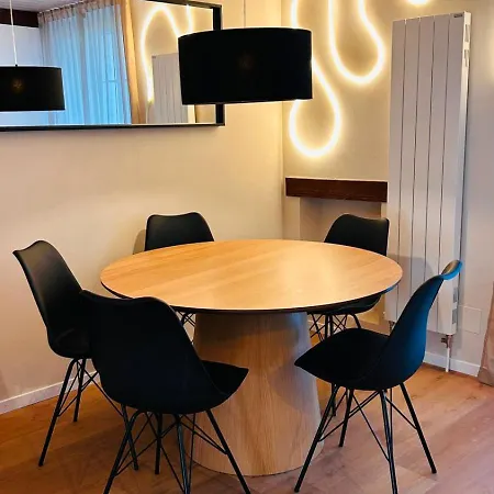 120sqm Duplex With Ac Free Parking Family & Business *