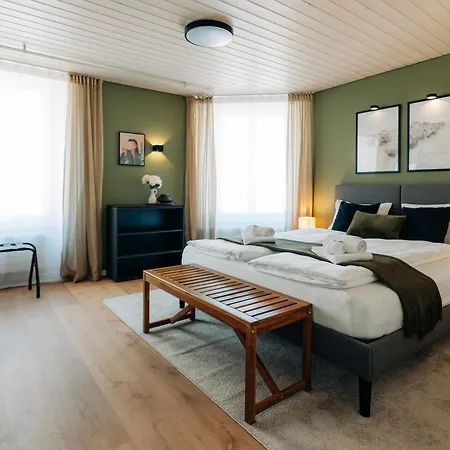 Grand Host Central Suite 1 -120 Sqm Free Parking & Near Congress Centre *