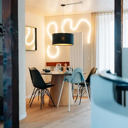 Grand Host Central Suite 1 -120 Sqm Free Parking & Near Congress Centre Apartmán *