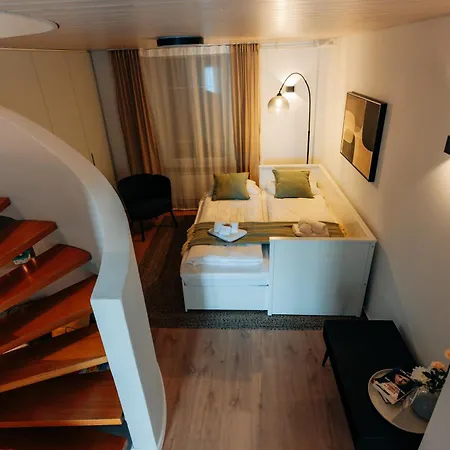 Grand Host Central Suite 1 -120 Sqm Free Parking & Near Congress Centre *