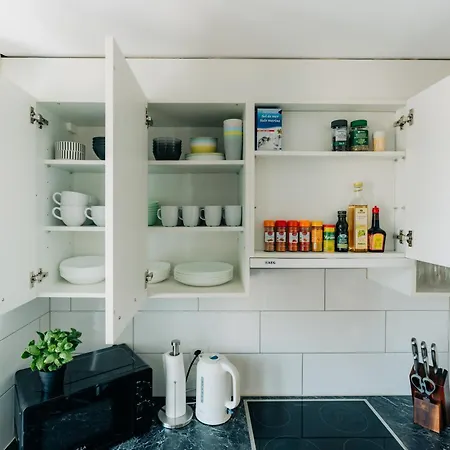 Grand Host Central Suite 1 -120 Sqm Free Parking & Near Congress Centre Apartmán *