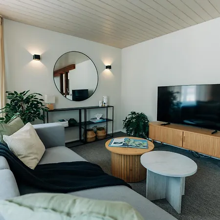 Apartmán Grand Host Central Suite 1 -120 Sqm Free Parking & Near Congress Centre